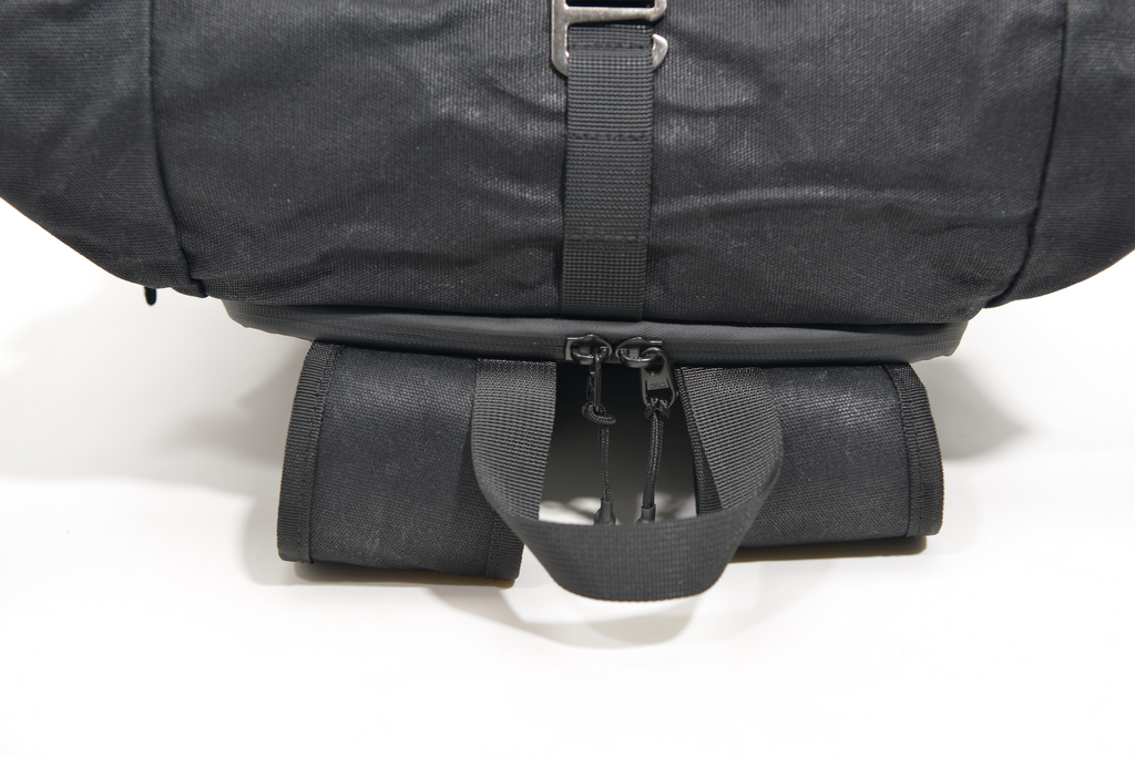 ZH06 BERN ROLLTOP | Dynamic travel Expandable 30L | Laptop up to 16" - 3-5 days travel