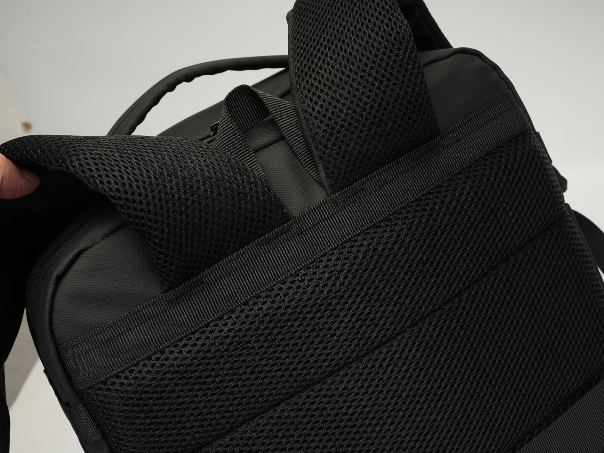 ZH02 Exosphere | 25-30L Backpack - Expandable Model - Cabin Small Bag 40x30x20cm